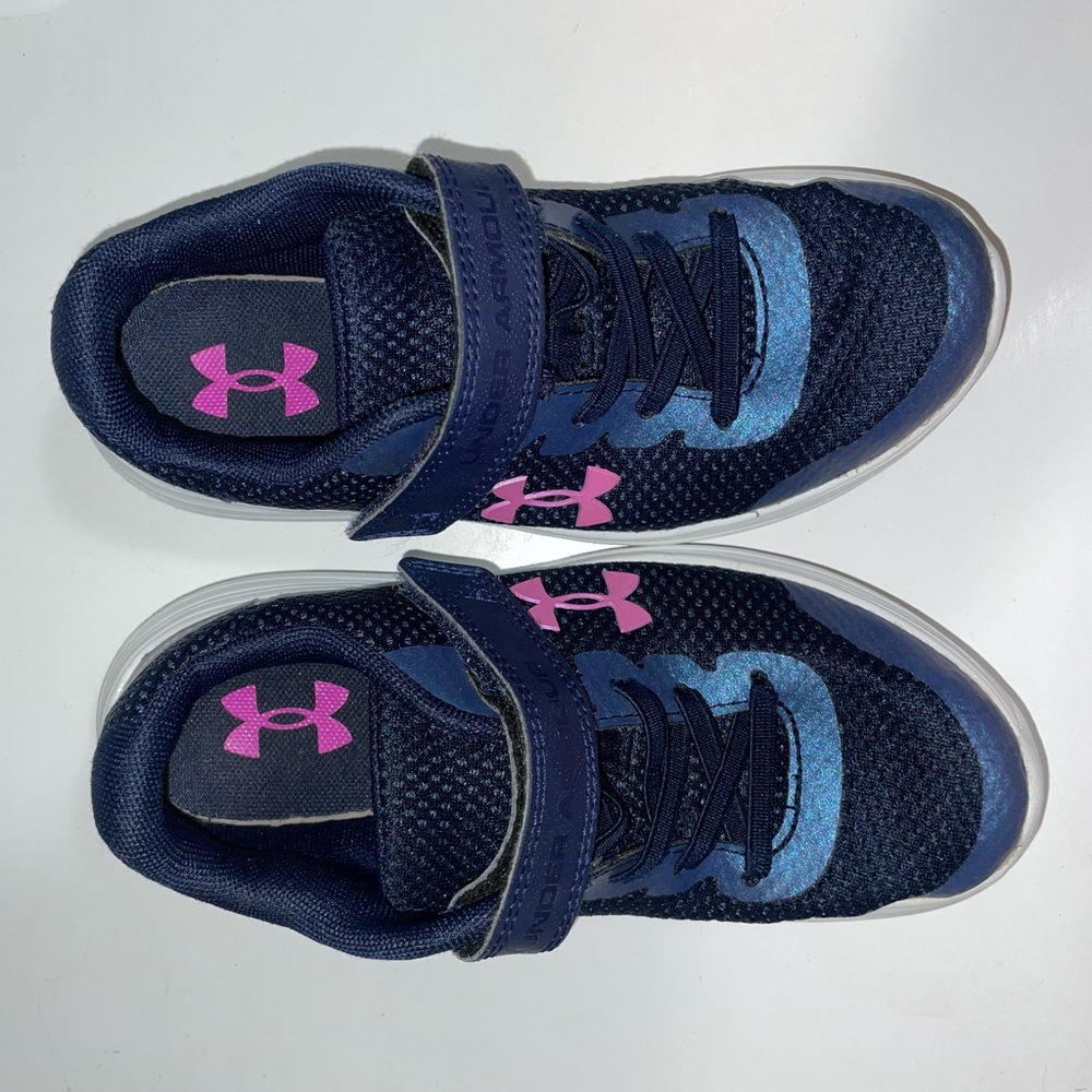 Girls Under Armour tennis shoes